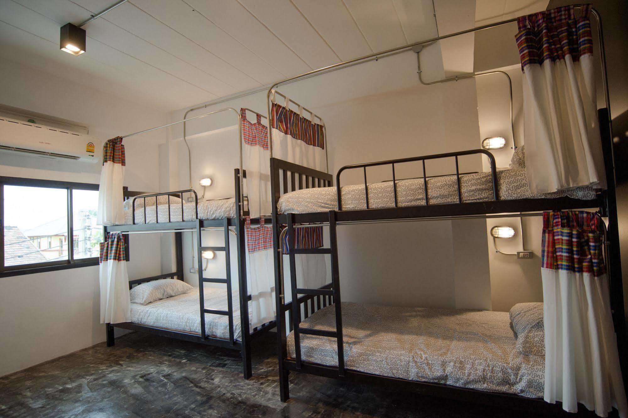 Allsum Hostel Аюттхая Екстер'єр фото